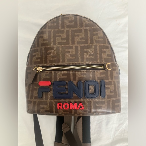 Authentic Fendi Roma Zucca Backpack - Picture 2 of 13